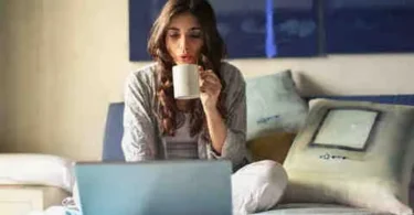 Starting an Online Business: Challenges and Opportunities